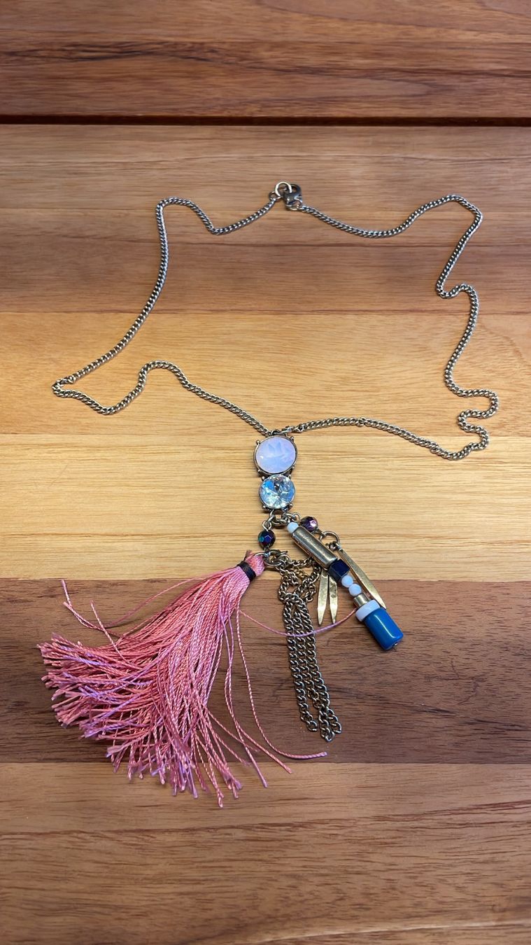 Altri gioielli: Goldfarbener Modeschmuck mit verspieltem Anhänger – Usato da Lyss venduto da Cla_xhb8