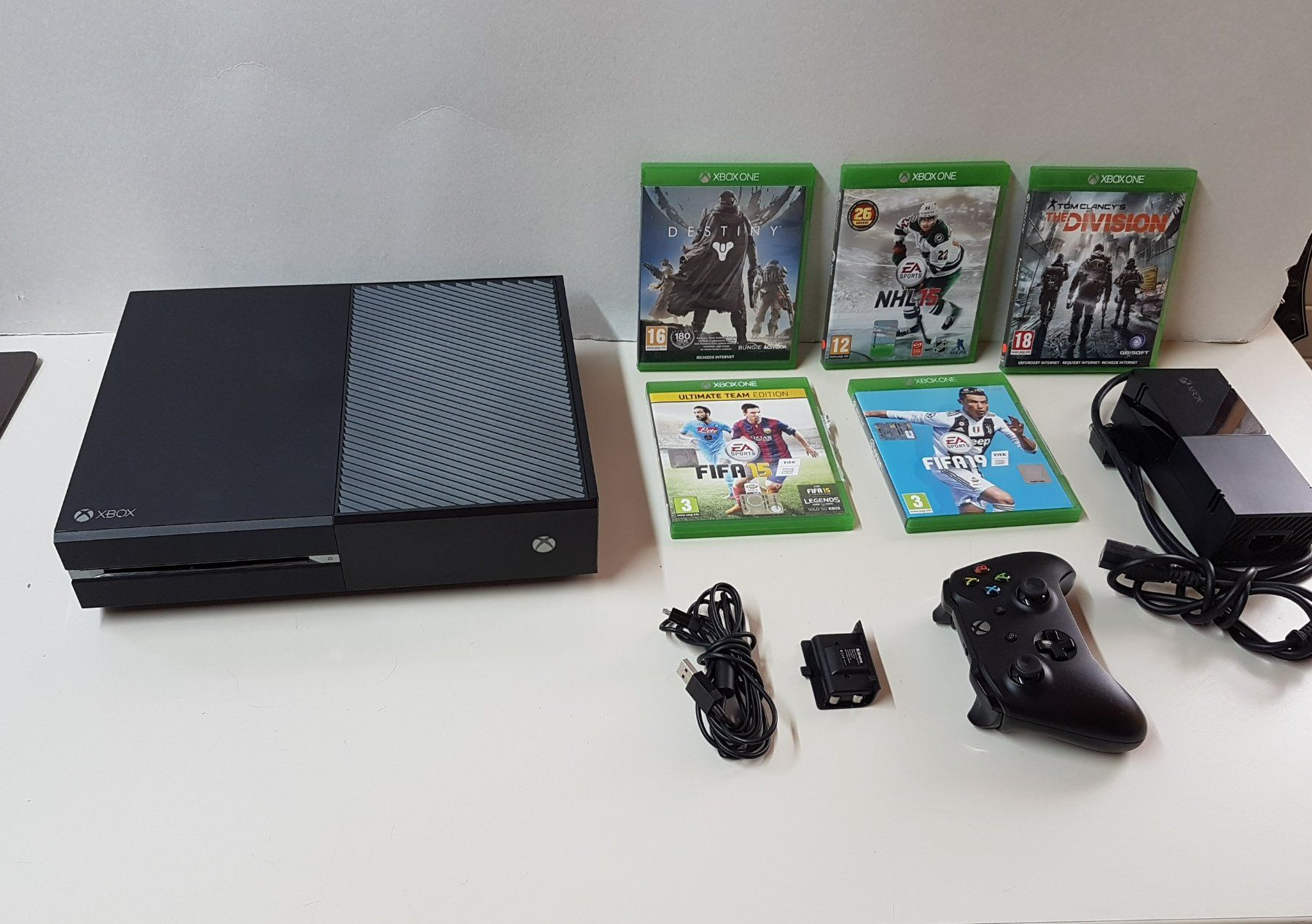 Microsoft Console: 😎 Xbox One mit Spiele – Usato da Schüpfheim venduto da Games_Spielkonsolen