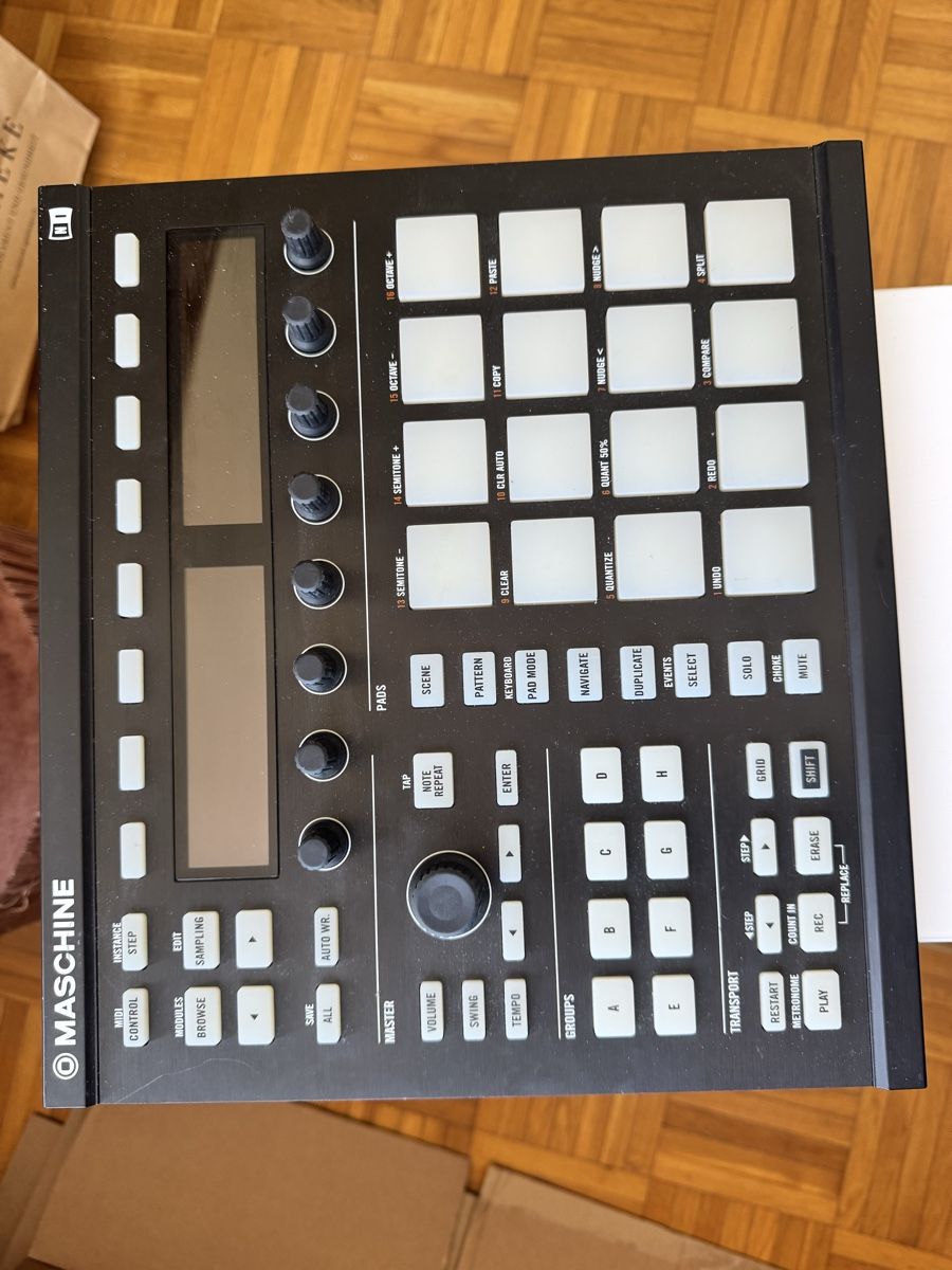 Native Instruments Console di mixaggio: Native Instruments Maschine MK2  Top Zustand! Studio! – Nuovo (secondo la descrizione) da Zürich venduto da sca_zp2c