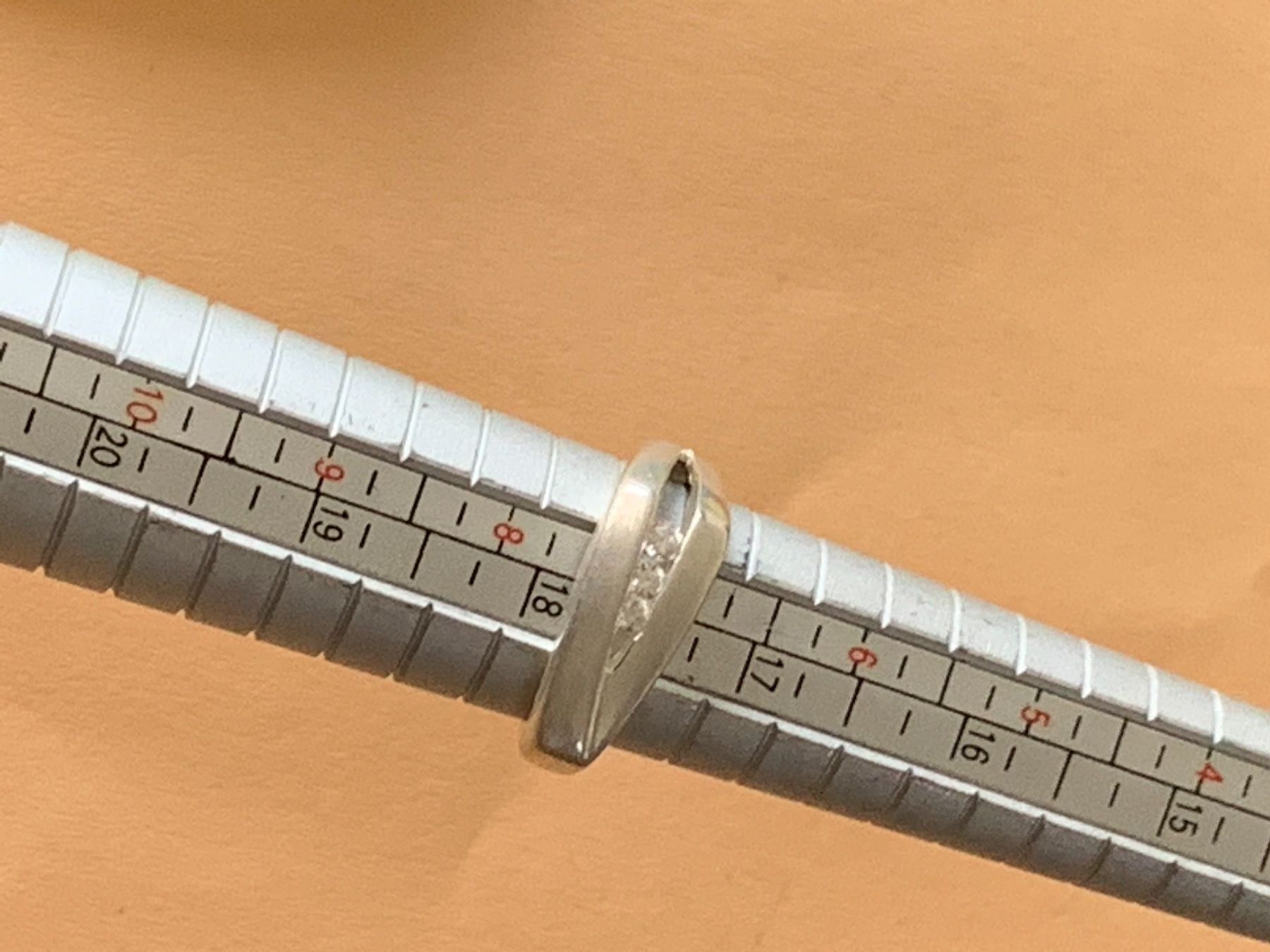 Ringe: Silberring 3 Steine klassic (gr. 55.5) – Gebraucht aus Dittingen von Bellevista 5