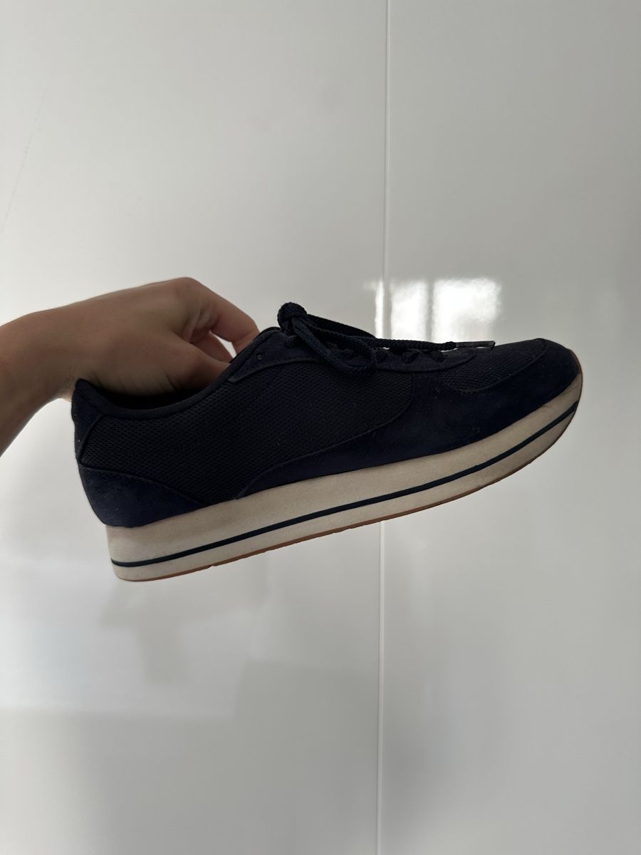 Zara Scarpe da donna: ZARA navy blue sneakers – Usato da Uster venduto da Monika_OB