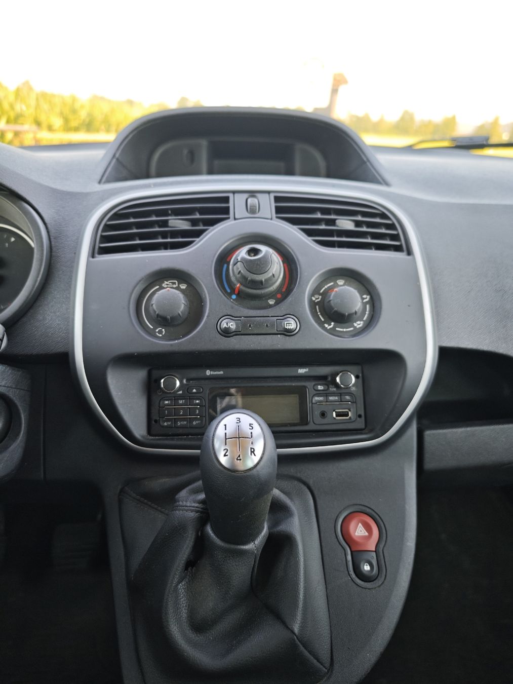 Renault Autos: Renault Kangoo 1.5 dCi 90 – Gebraucht aus Wauwil von NEXUS10 6