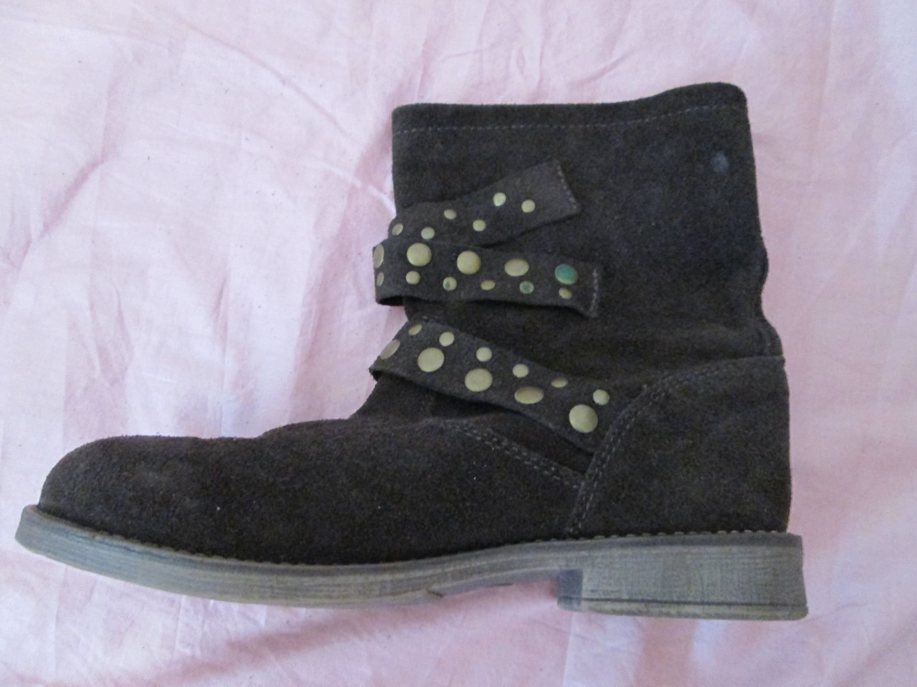 Scarpe da donna: Wildleder Boots – Nuovo (secondo la descrizione) da Neuchâtel venduto da Dualseele 2