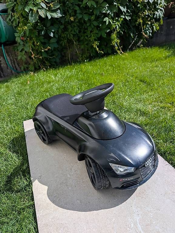 Veicoli per bambini: Rutschauto Audi mit LED Lichtern vorne – Usato da Urdorf venduto da Cat_Com