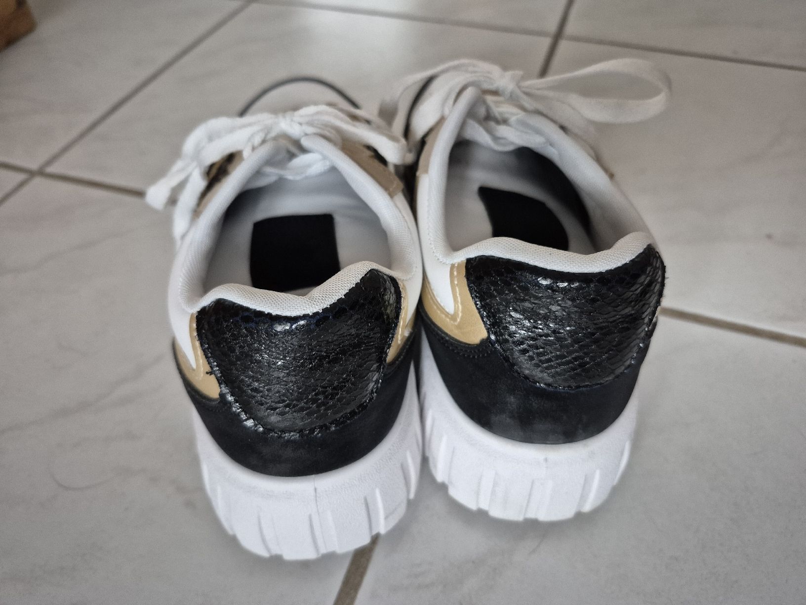Scarpe da donna: Damen Sneaker – Usato da Rorschach venduto da Bodensee-65 2