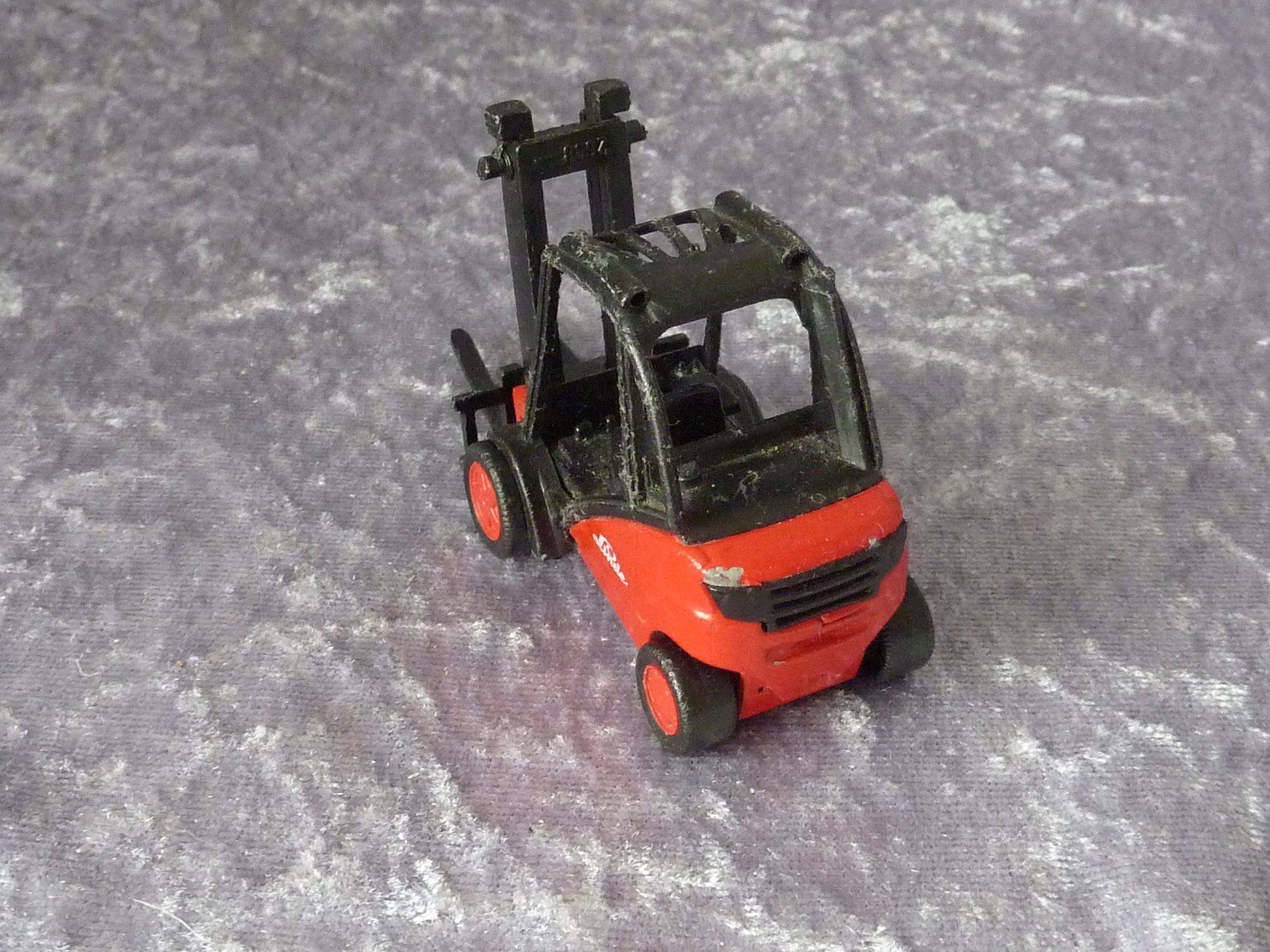 Siku Modellini d'auto: Hubstabler Linde – Usato da Dürrenäsch venduto da modellautos4you 1
