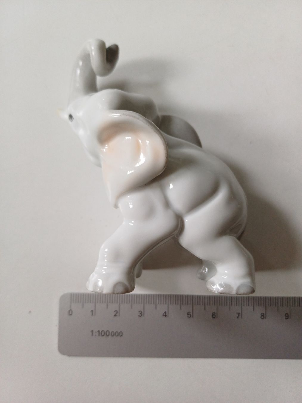 Herend Statuette: Herend Porzellan Elefant, Makellos  – Nuovo (secondo la descrizione) da Zürich venduto da Avocadokern 3