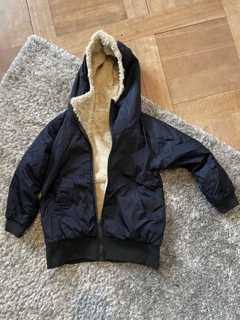 Schöne gefütterte Winterjacke Gr. 10-12 Jahre