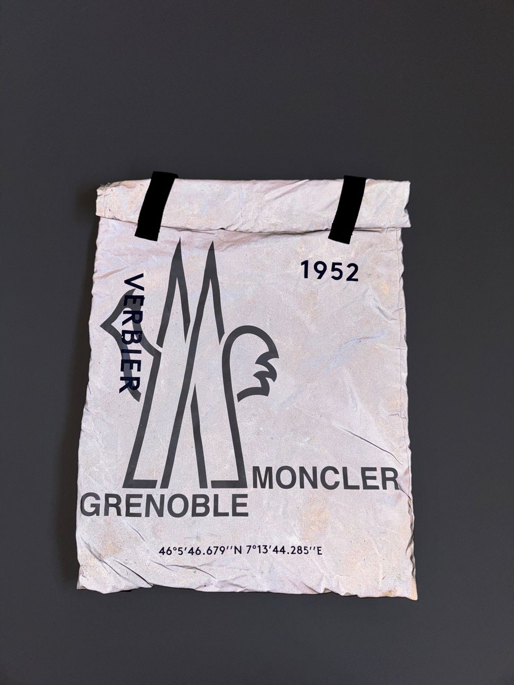 Moncler Zaini: Moncler Rucksack  Zermatt Grenoble reflektierend backpack – Nuovo (secondo la descrizione) da Neuchâtel venduto da _Easy_to_Find_ 1
