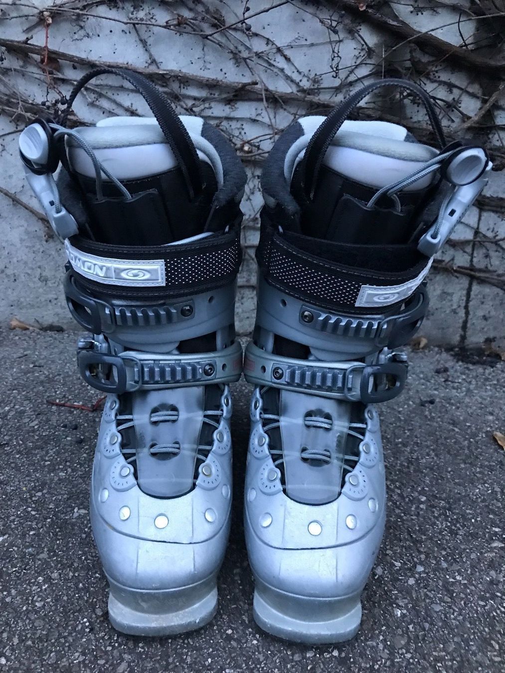Salomon Scarpe da donna: Skischuhe – Usato da Bern venduto da Infri09 1