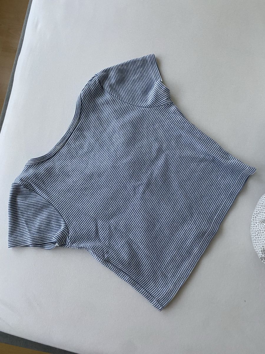 Brandy Melville Tops: Brandy Melville Top gestreift – D'occasion à Zürich par yae56 1
