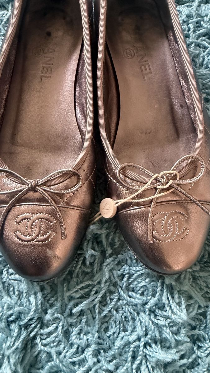 Chanel Scarpe da donna: Chanel Ballet Flats Metallic   – Usato da Kloten venduto da liu_65tx 5