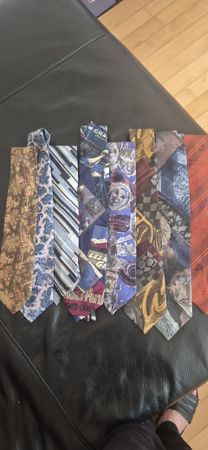 Krawatten Set verschiedene Marken diverse Designs gebraucht
