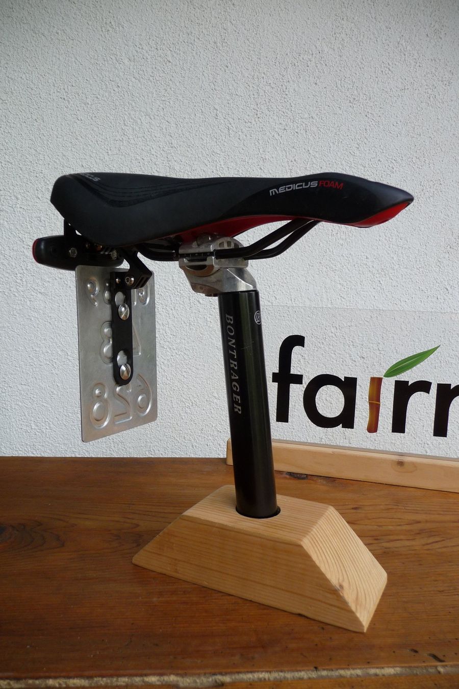 Pezzi di ricambio: Kontrollschildhalter E-Bike – Nuovo e nell'imballaggio originale da Vignogn venduto da Stiago2 2