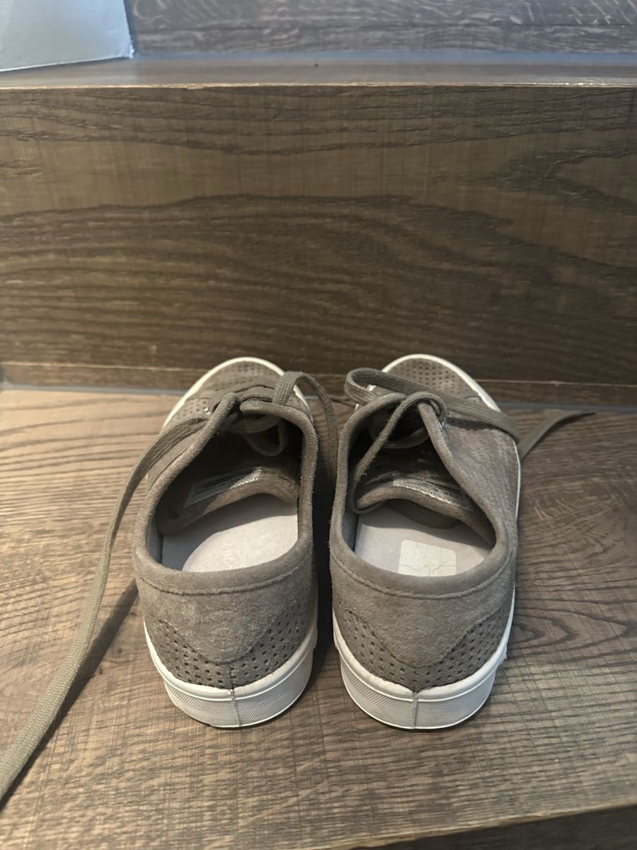 Damenschuhe: Rag & Bone suede sneakers size 36 – Gebraucht aus Herrliberg von Tubalp 1