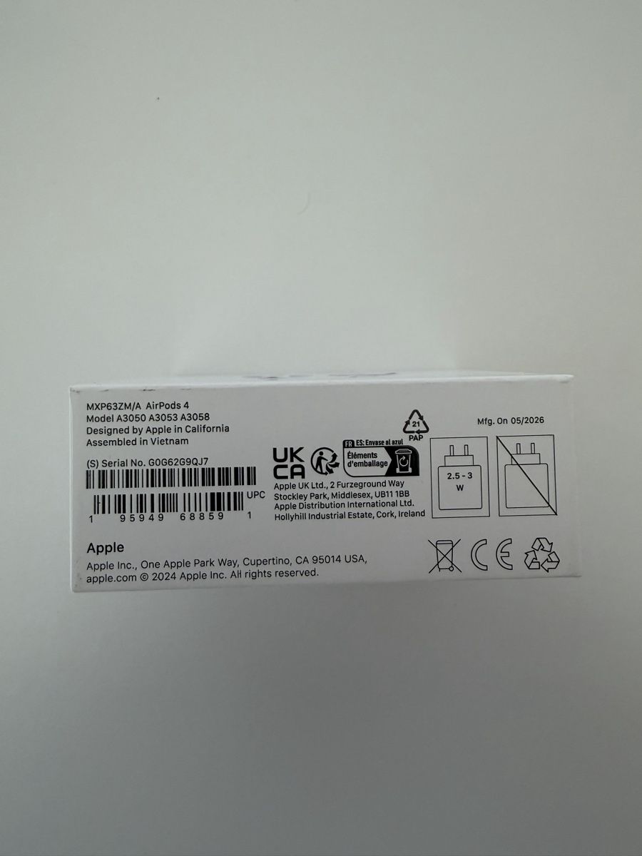 Apple Kopfhörer: AirPods 4 – Neu und originalverpackt aus Pregassona von manueldepaola 2