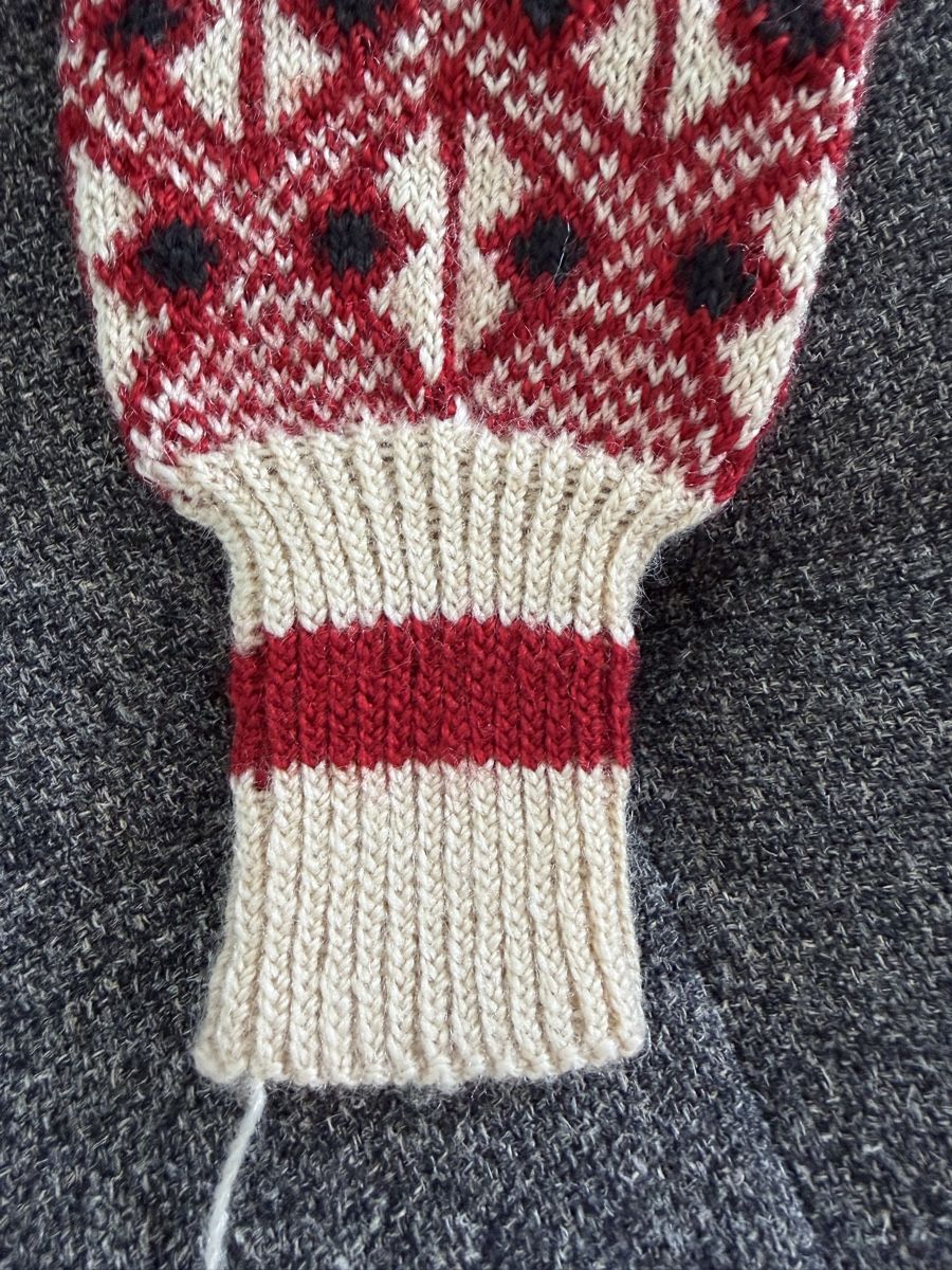 Handschuhe & Handstulpen: Woolen gloves – Neu (gemäss Beschreibung) aus Zürich von sel_y8cx 2