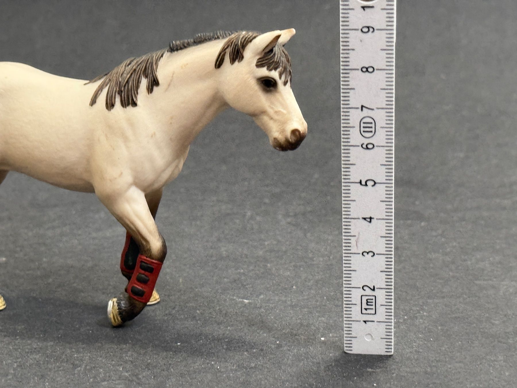 Schleich Statuette: Schleich 13706 Schulpferd Pferd – Usato da Ennetbaden venduto da mapa05 1