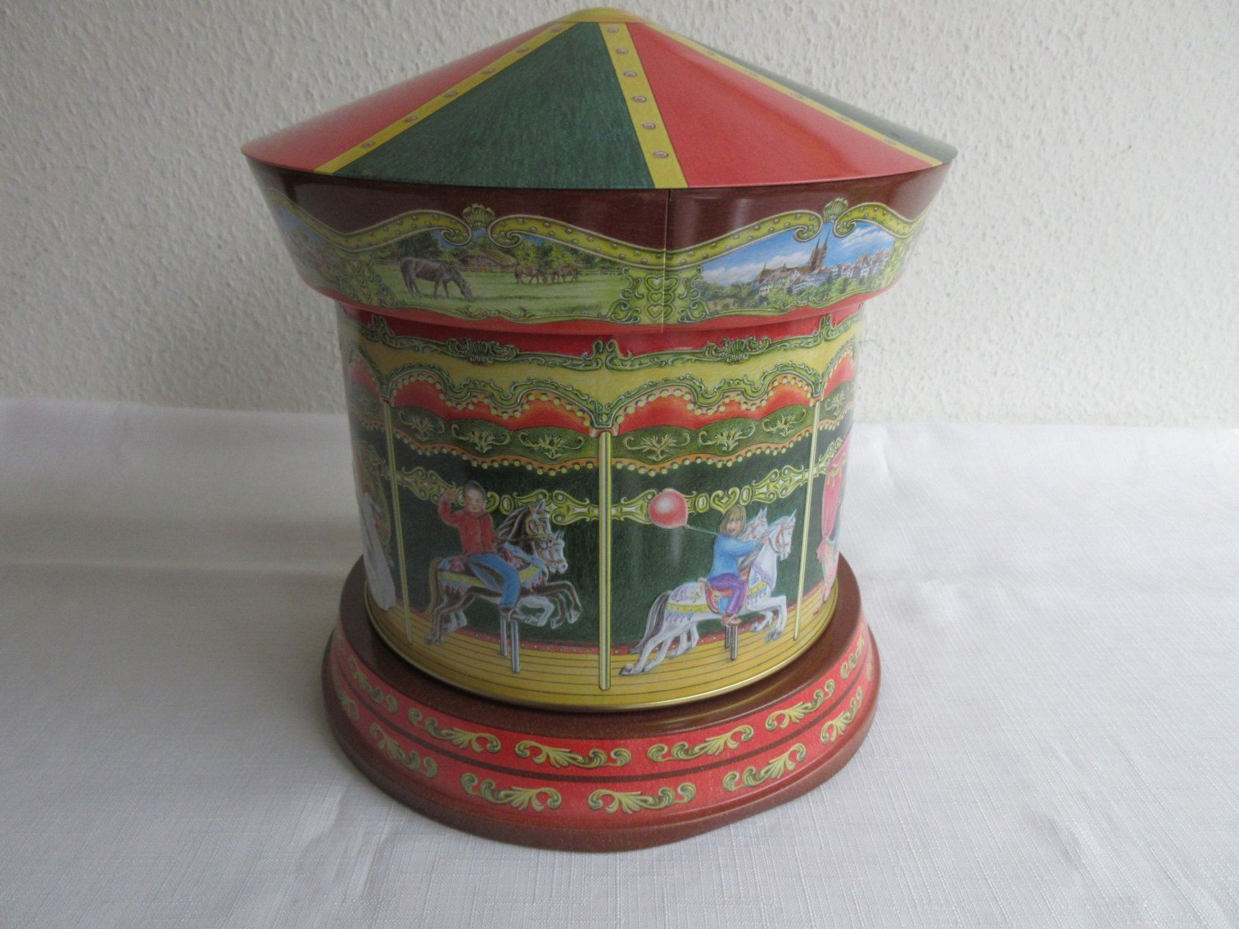 Carillon: Karussell-Dose vom Läckerli Huus, 2011 – Usato da Binningen venduto da Oldfashion 3