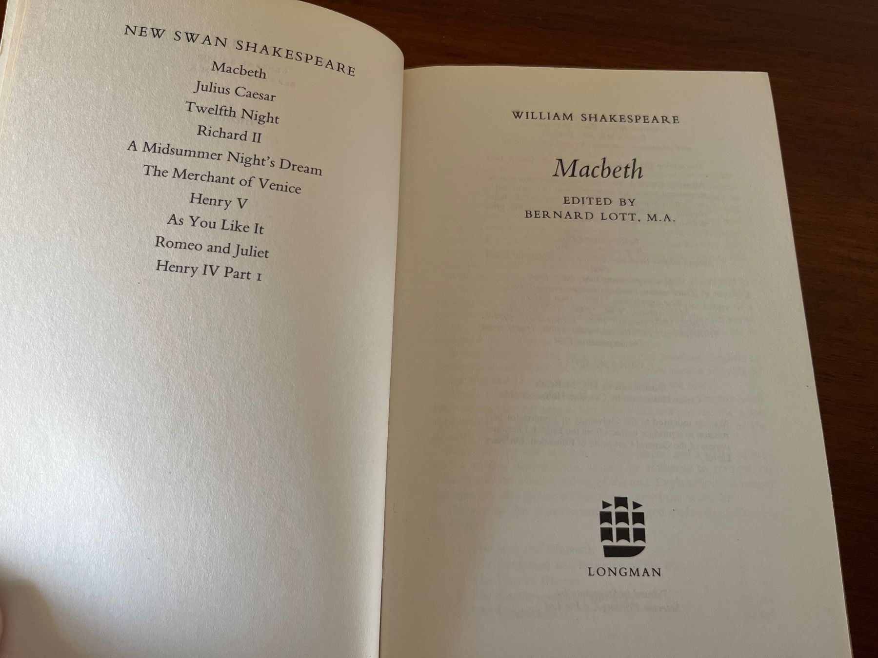 Libri: Buch - Macbeth, New Swan Shakespeare, englisch – Usato da Luzern venduto da Jiggy_8898 4