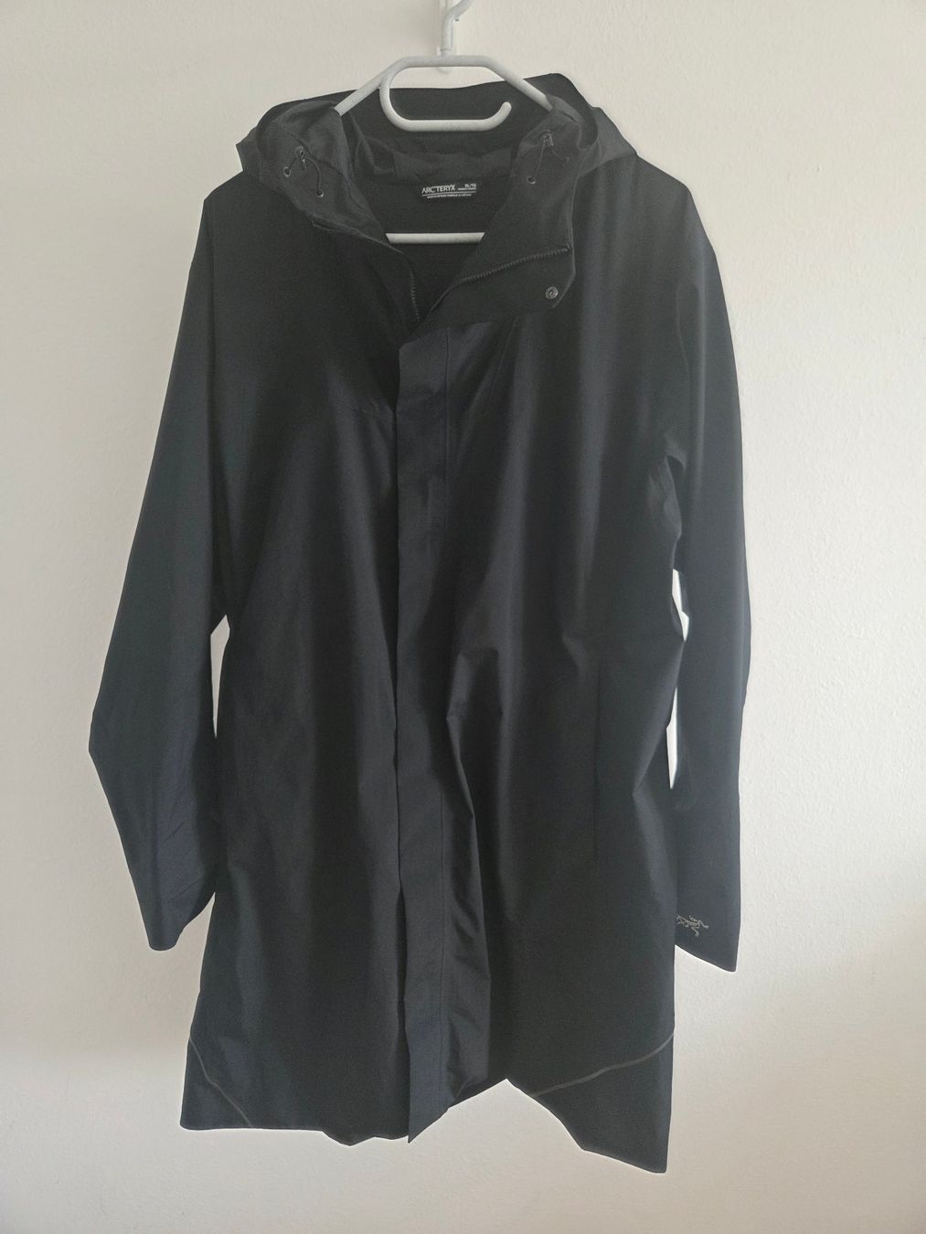 Arcteryx Mäntel: Regenmantel von Arc'teryx schwarz – Gebraucht aus Oberrieden von Smart570