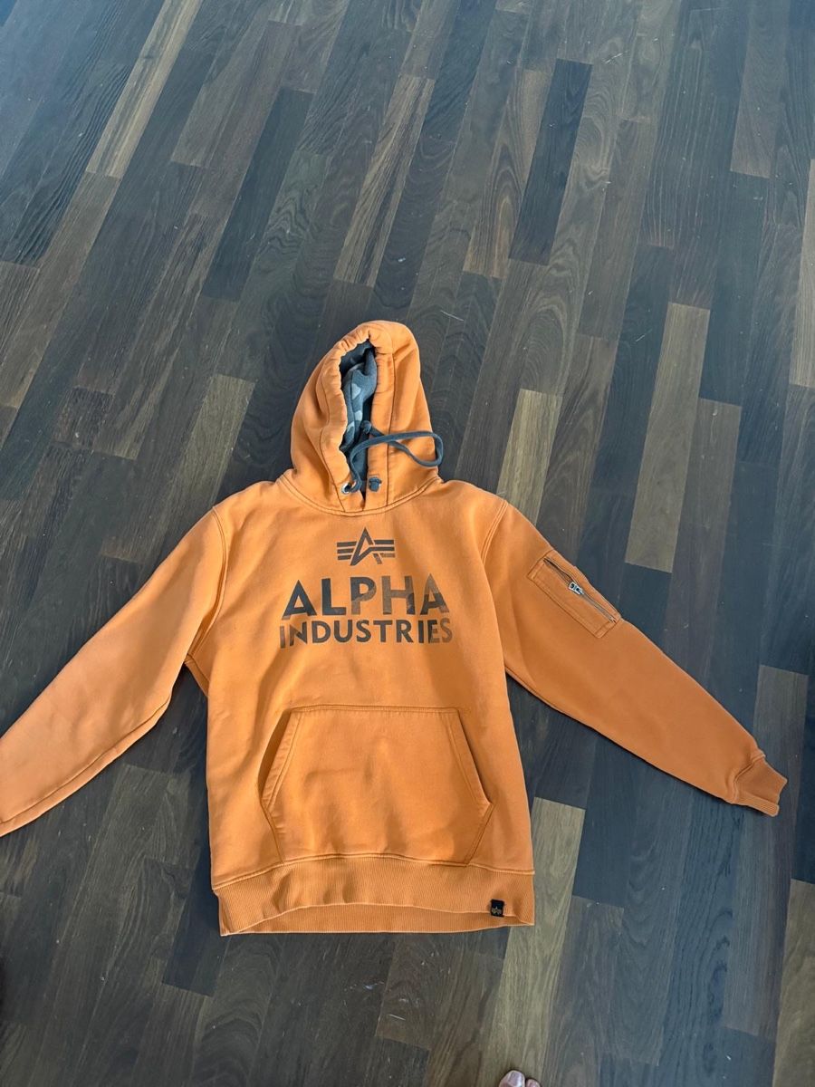 Alpha Industries Pulls & Sweat-shirts: Alpha Industries – D'occasion à Pratteln par sarax3.-