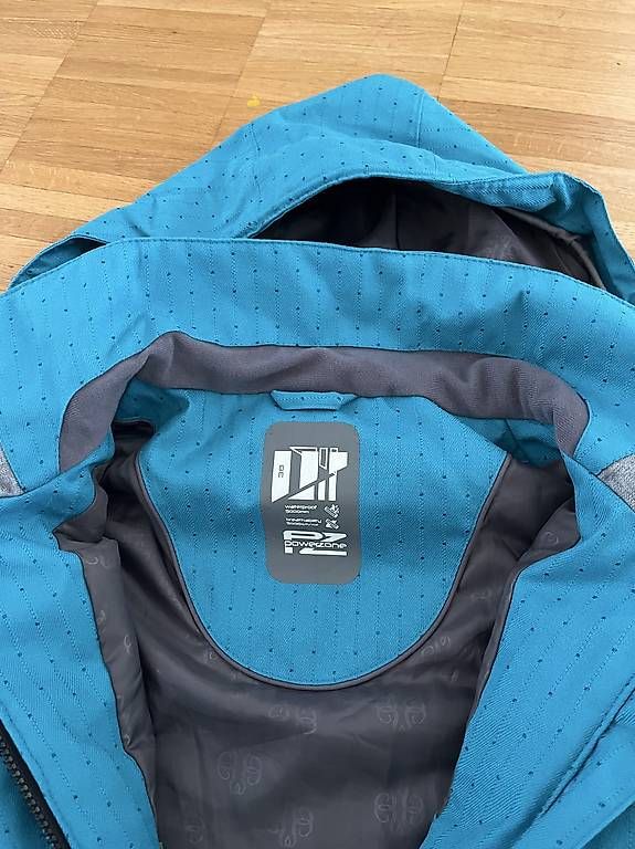 Lotti di vestiti: Skikleidung Set – Usato da Zürich venduto da gio_6f5b 4