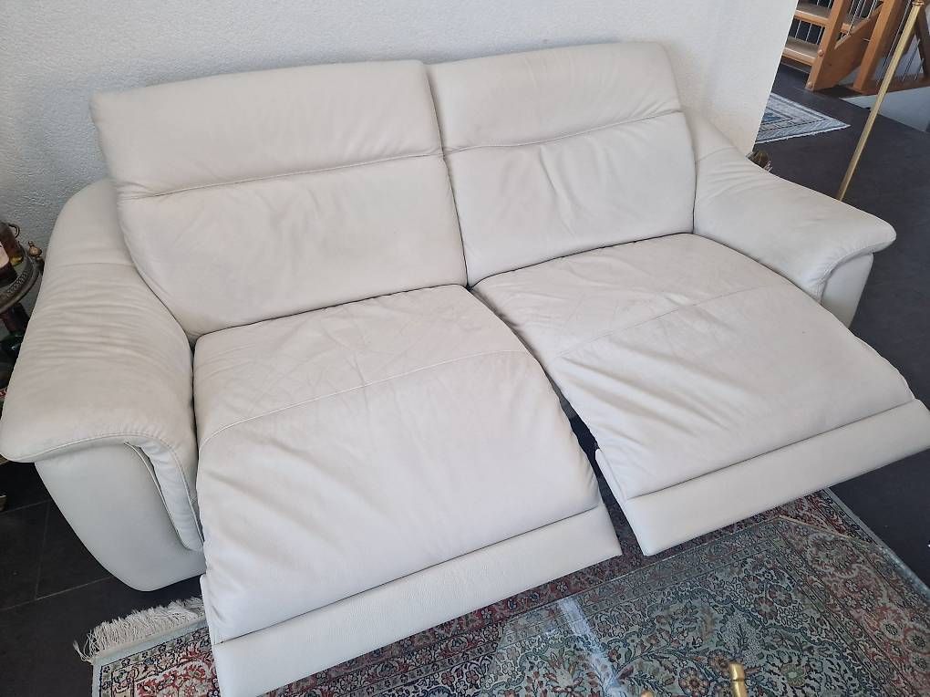 Sofas: 2 beaux canapes cuir  – Gebraucht aus ESTAVAYER LE LAC von MIMI0133 1