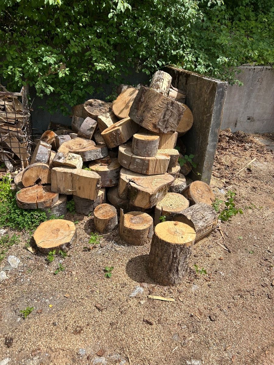 Articles en bois: Brennholz Buche – D'occasion à Zeglingen par Brennholz83