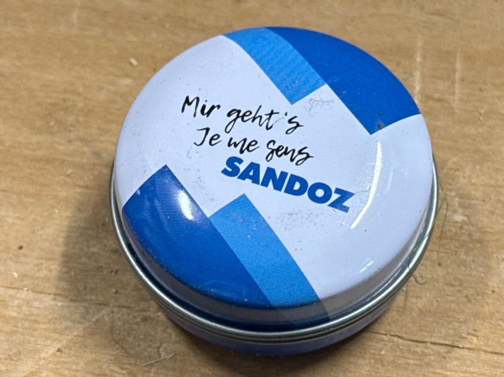 Behälter & Ähnliches: kleine Pillendose – Gebraucht aus Amriswil von used2use