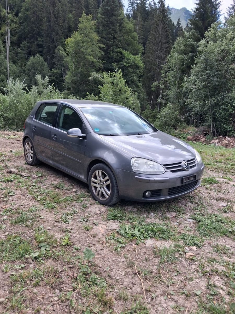 VW Autos: VW Golf – Defekt aus Schangnau von Roseggli82 6