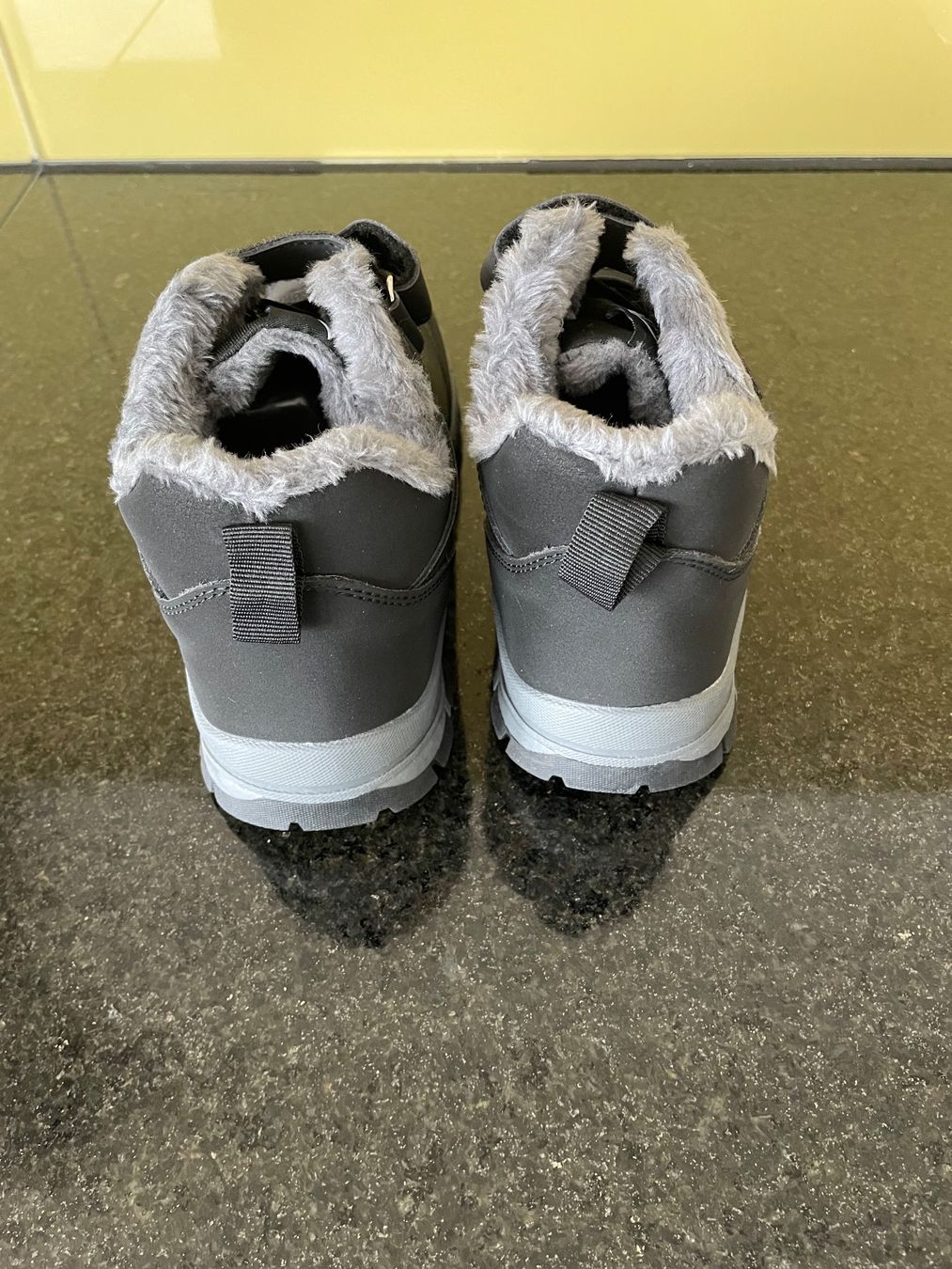 Scarpe da uomo: Winterschuhe, Warm gefüttert, Grösse 36 – Nuovo e nell'imballaggio originale da Zürich venduto da spanien04 2