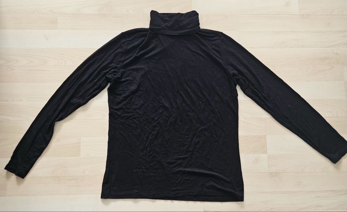 Maglioni & Felpe: Schwarzer Rollkragenpullover – Usato da Kreuzlingen venduto da Lore2000