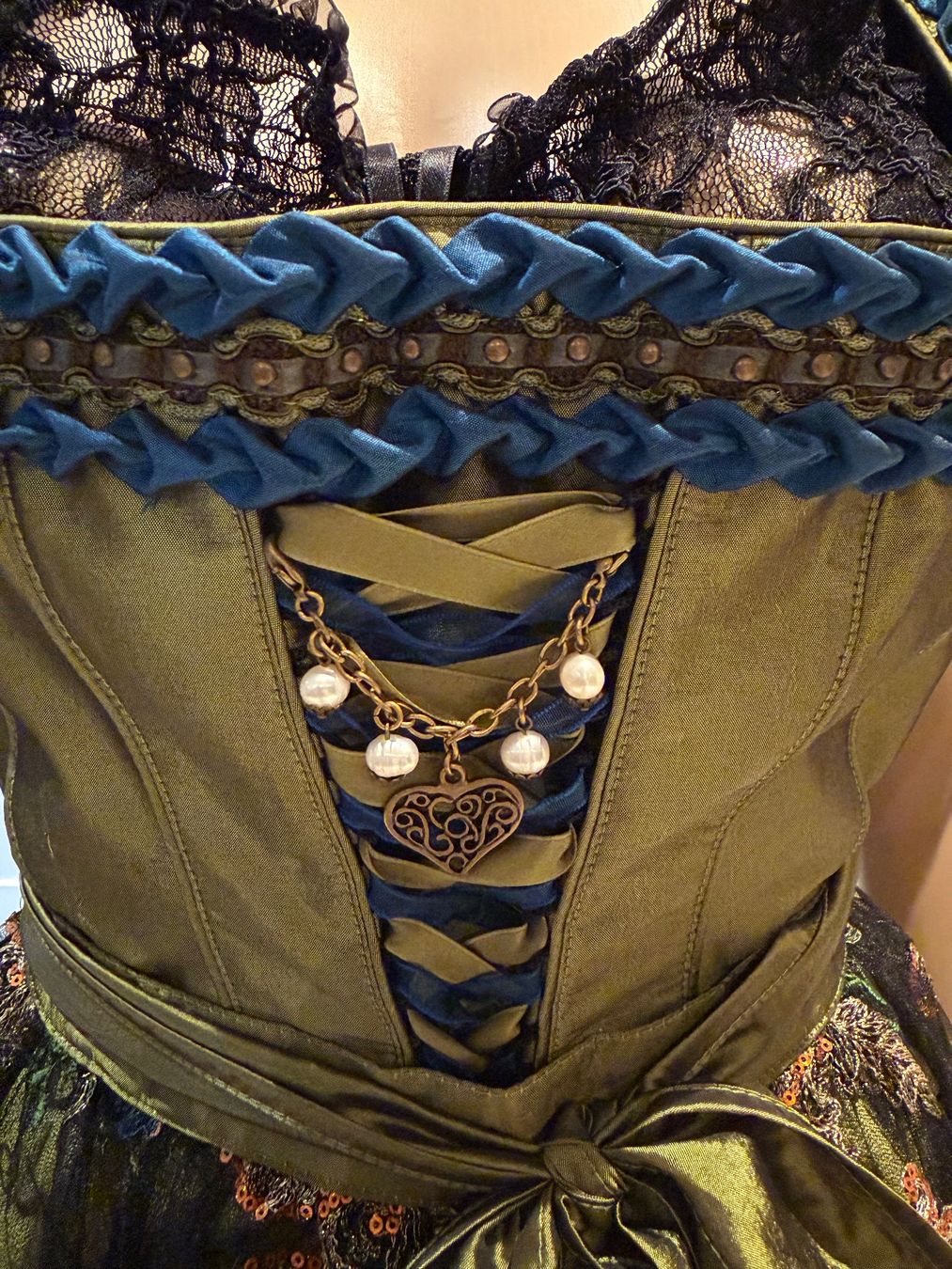 Vestiti: Angermaier Dirndl Gr. 40 – Usato da Kilchberg ZH venduto da Lisavivienne 3