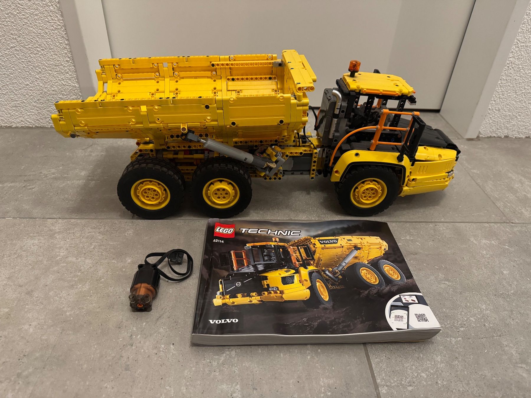 Lego Giocattoli: Lego Technic 42114 Volvo – Nuovo (secondo la descrizione) da Schlierbach venduto da Look8 4