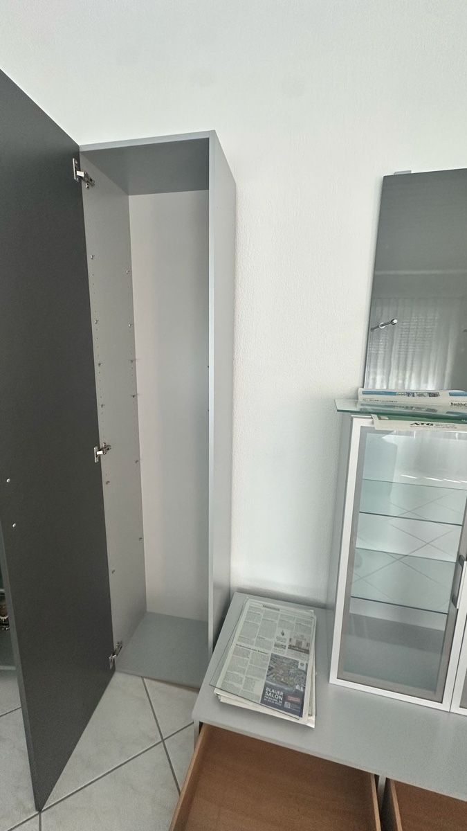 Scaffali: Moderne Wohnwand – Nuovo (secondo la descrizione) da Holziken venduto da ilaaisa 4