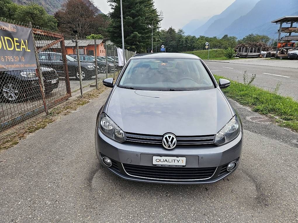 Autos: VW GOLF 6 HIGHLINE AUTOMATICA DSG  – D'occasion à Biasca par autolowcost 6
