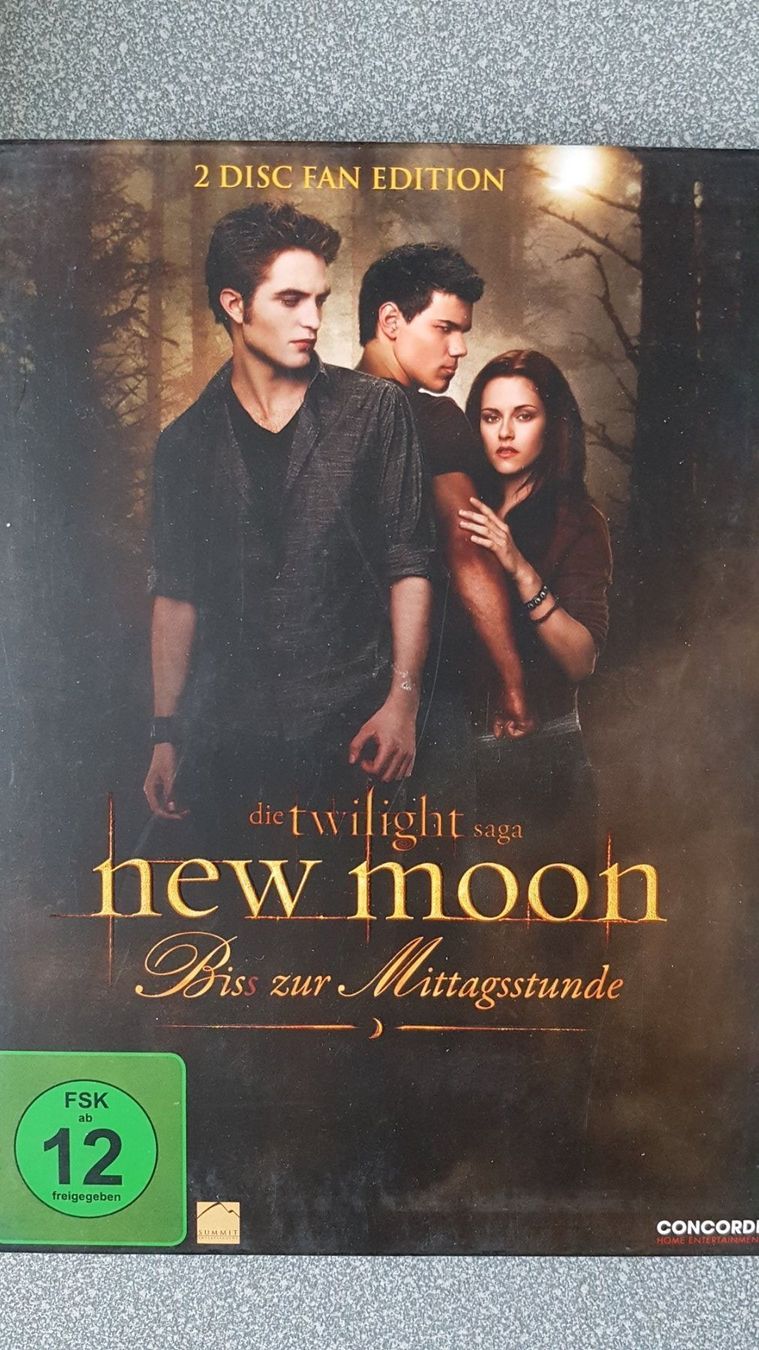 Tutti i DVDs: DVD Twilight New Moon / 2 Disc Fan Edition – Usato da Oetwil am See venduto da fineli2