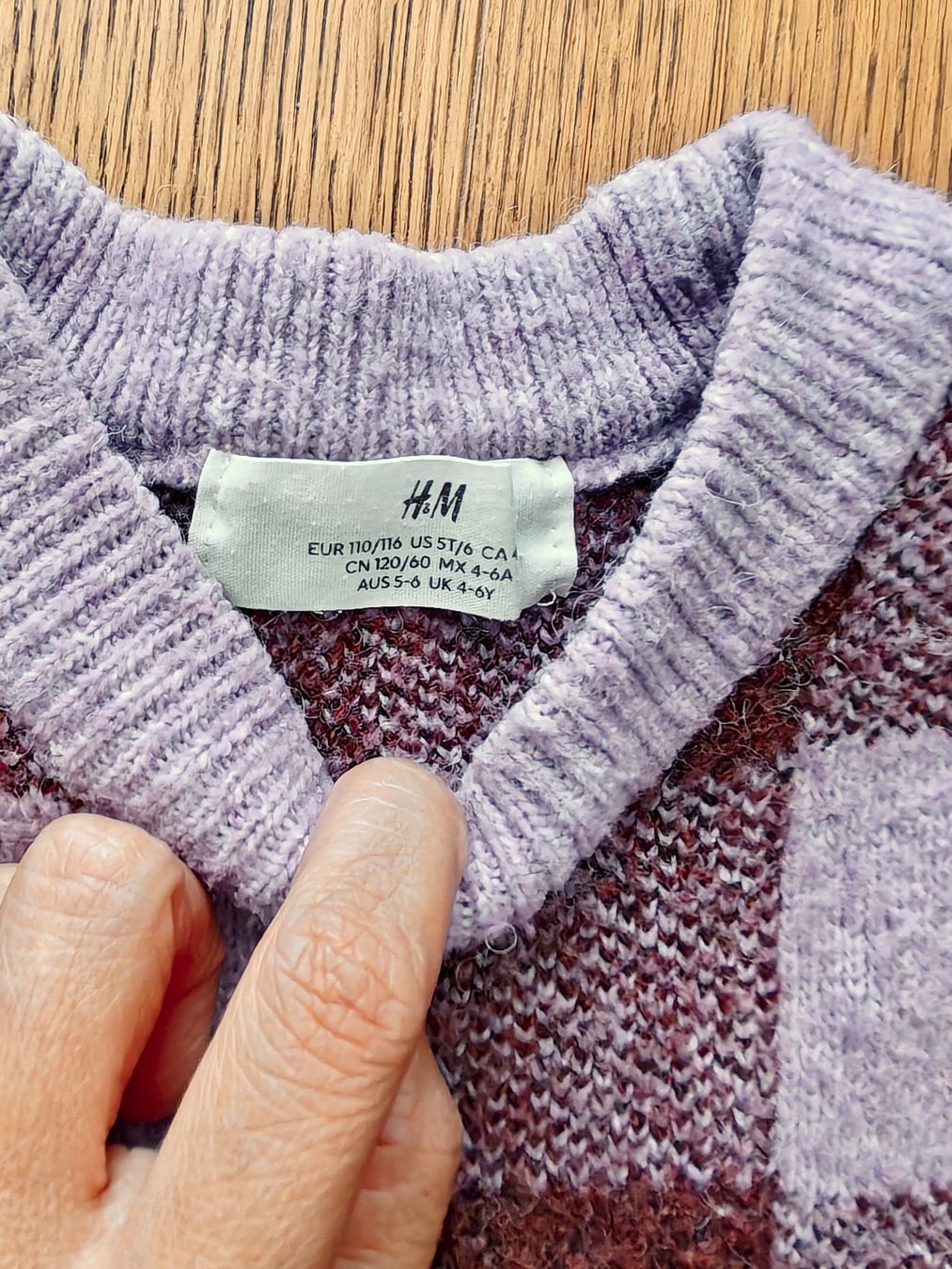 H&M Pulls et sweat-shirts: H&M Kinder Winter Pullover, Gr. 110/116 – D'occasion à uster par colorpw 2