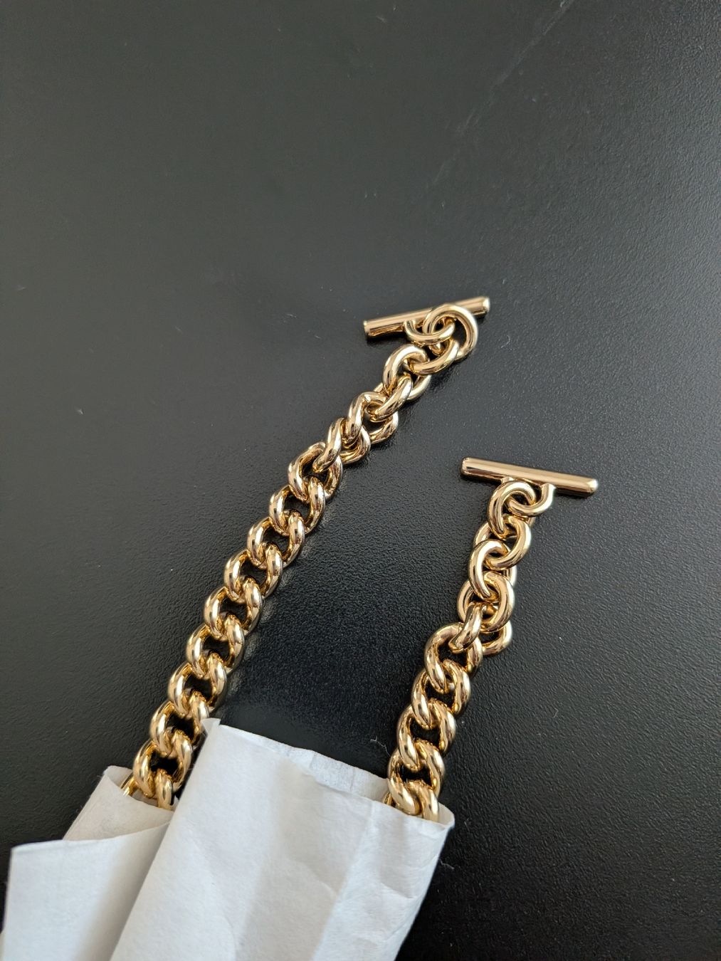 Gucci Portamonete: Gucci Blondie Leather Wallet on Chain – Nuovo (secondo la descrizione) da Morges venduto da dhi_y2qk 8