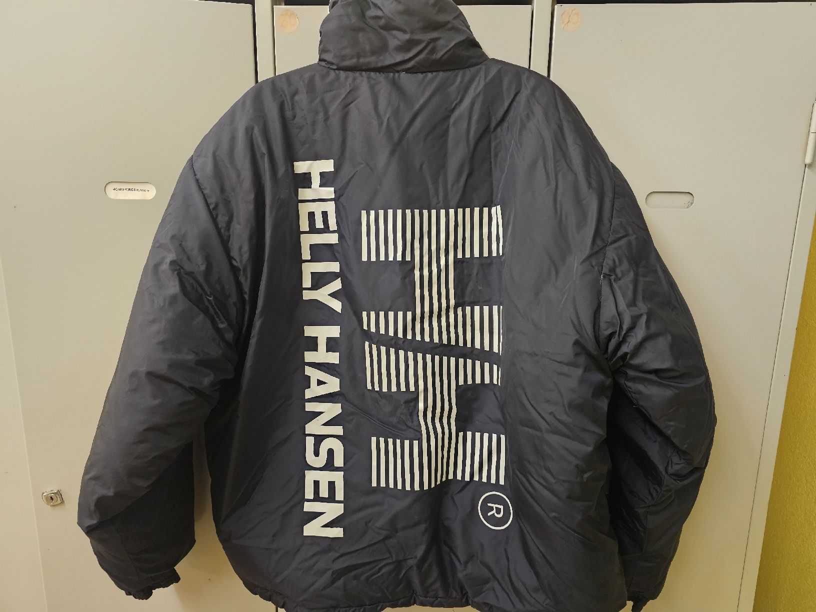 Helly Hansen Vestes: Helly Hansen – D'occasion à la neuveville par houeka
