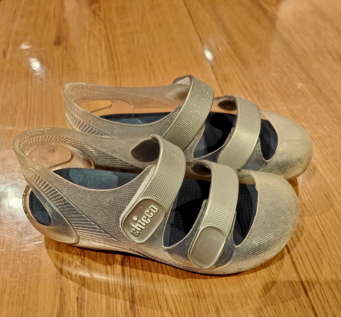Chicco Scarpe per ragazzi: chaussures plage / piscine CHICCO - pointure 27 – Usato da Bulle venduto da lim_kb2l