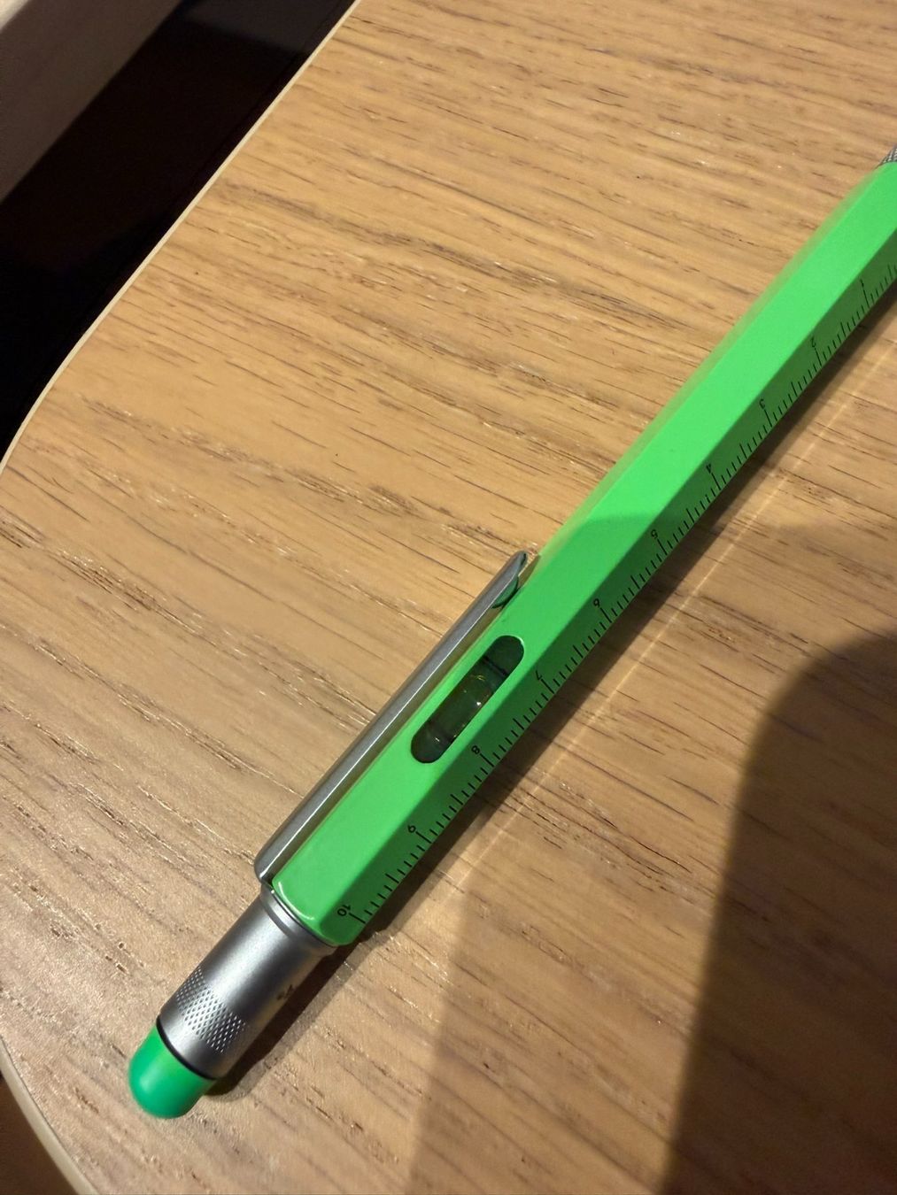 Stifte & Marker: Stift mit Lineal und Wasserwage – Gebraucht aus Wettingen von myworldsking 1