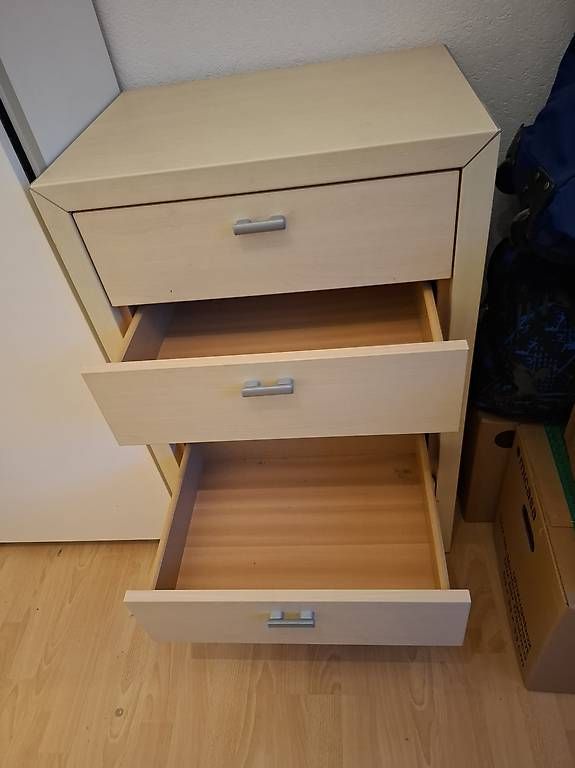 Comodini: 2x Nachttische und 1x Regal – Usato da Bischofszell venduto da van_tz6l 2