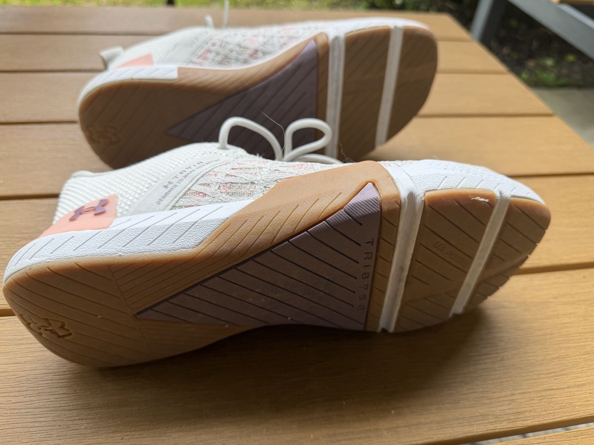 Under Armour Damenschuhe: Under Armour Turnschuh – Gebraucht aus Fällanden von Caramel7 4