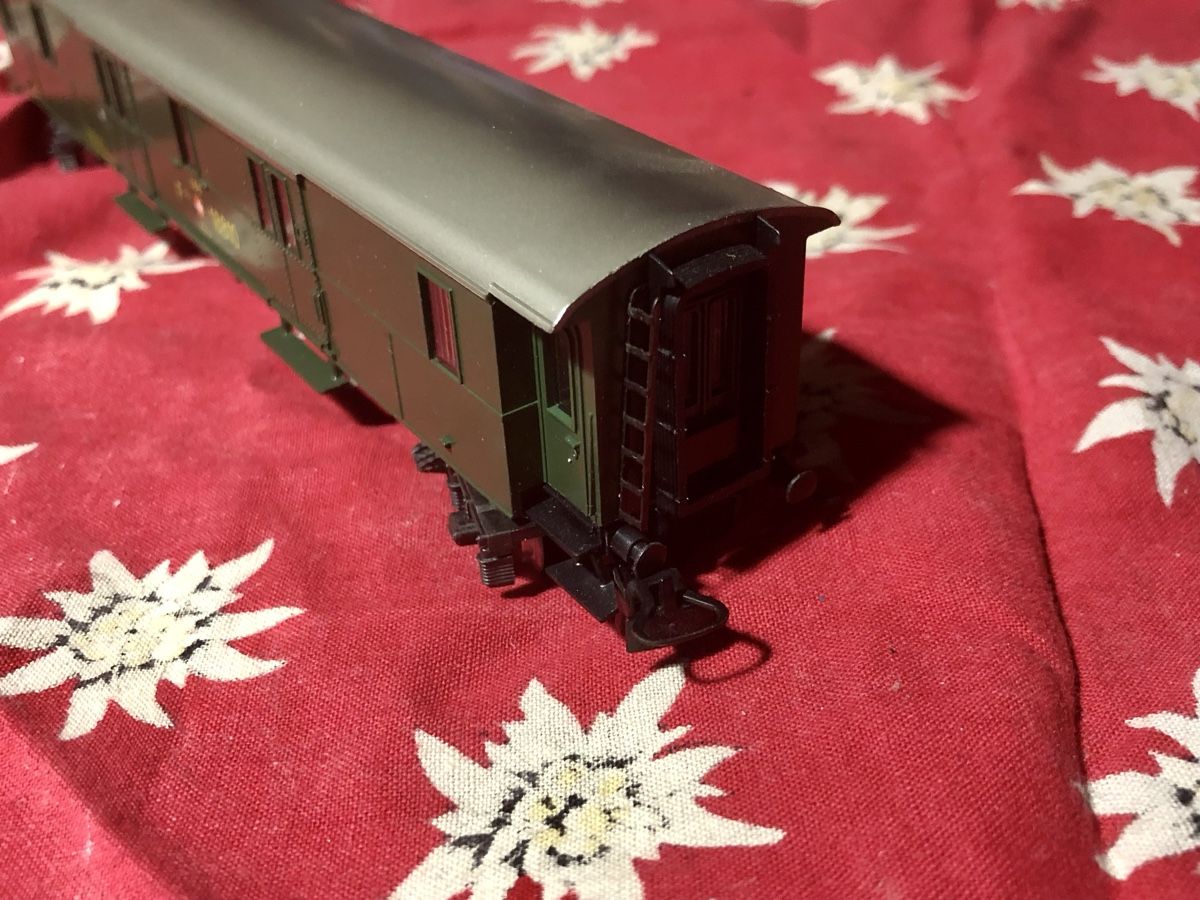 Märklin Modellini di ferrovie: Märklin Güterpostwagen mit OVP – Usato da Balsthal venduto da hammer008 3