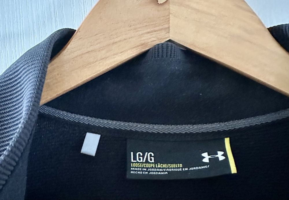 Under Armour T-shirts: HAUT UNDER ARMOUR HOMME – Neuf (Voir description) à FRIBOURG par BOULOULOU77 5