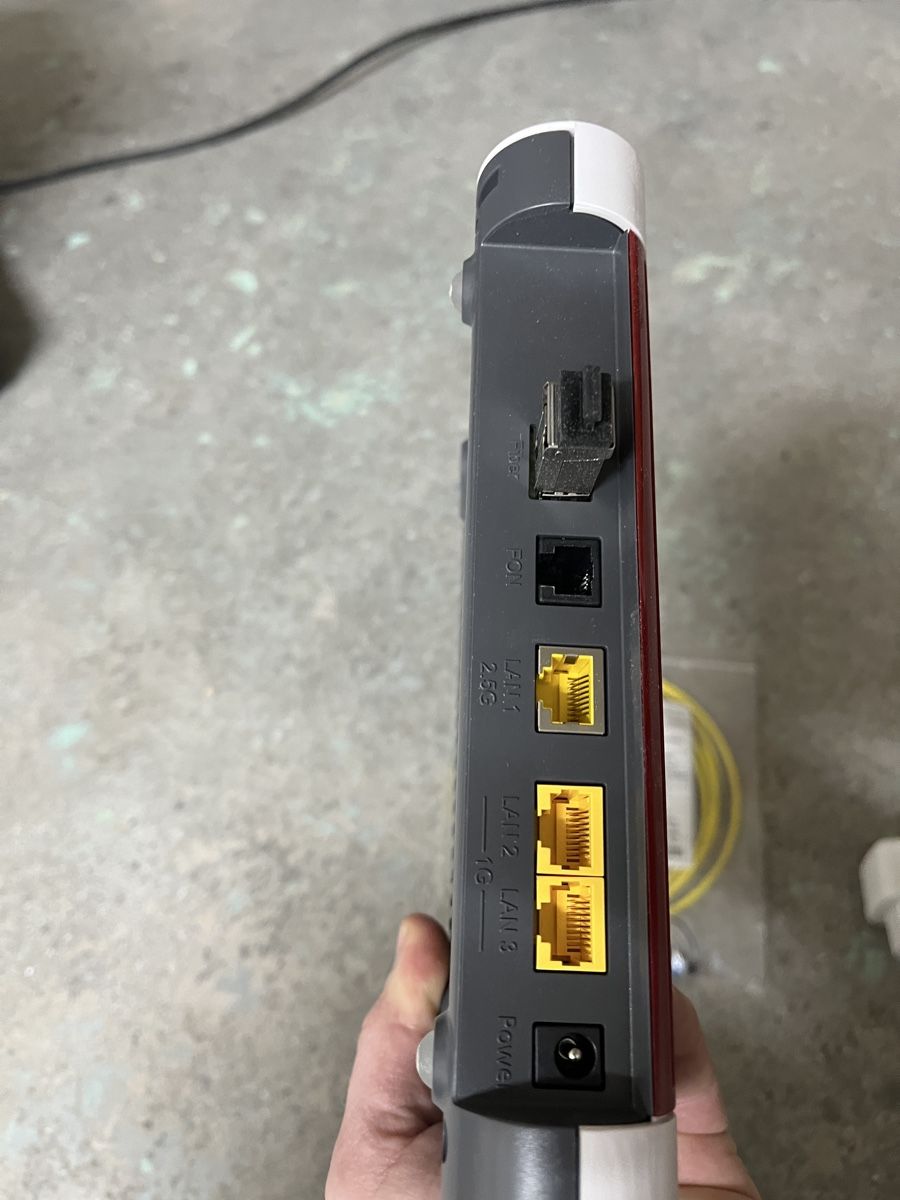 Fritz Modem & Router: Fritzbox 5530 Fiber inkl. Anschlusskabel – Usato da Bauma venduto da Flavio_P 3
