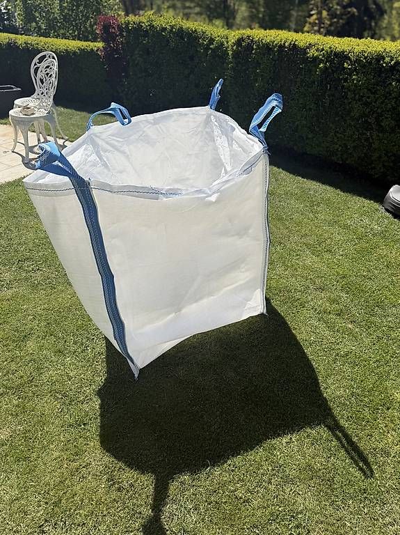 Mangimi: 2x Big Bag innopack 1500kg – Usato da Dübendorf venduto da CorAr 1