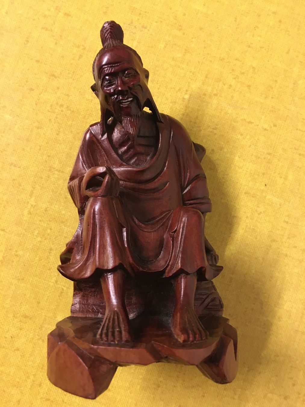 Figuren: Holzfigur,Fein  Handgeschnitzt, Sitzende Mann, Asien – Gebraucht aus Lanzenhäusern von vic63 7